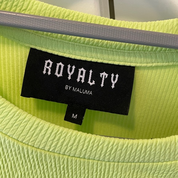 Royalty by Maluma Short and Shirt Set - Picture 3 of 7